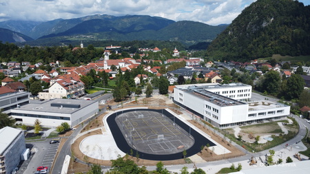 Nove zunanje športne površine med šolama (16)